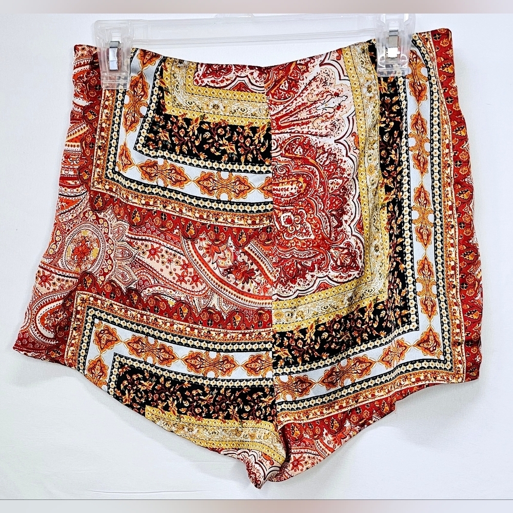 Size 6 Missguided Paisley Print Bodysuit and Shorts Set - Picture 5 of 6